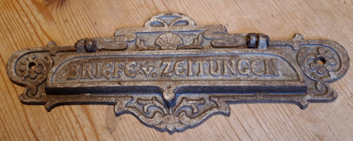 Alte briefeinwurfklappe - briefeinwurfklappe, /