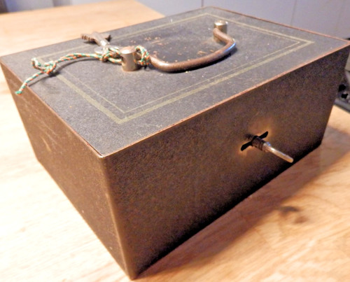 Antike geldkassette eisen - ,