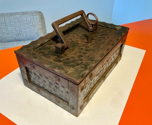 Antike metall schatulle eisen - antike,